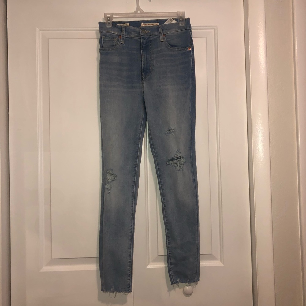 LEVIS BREND NEW JEANS